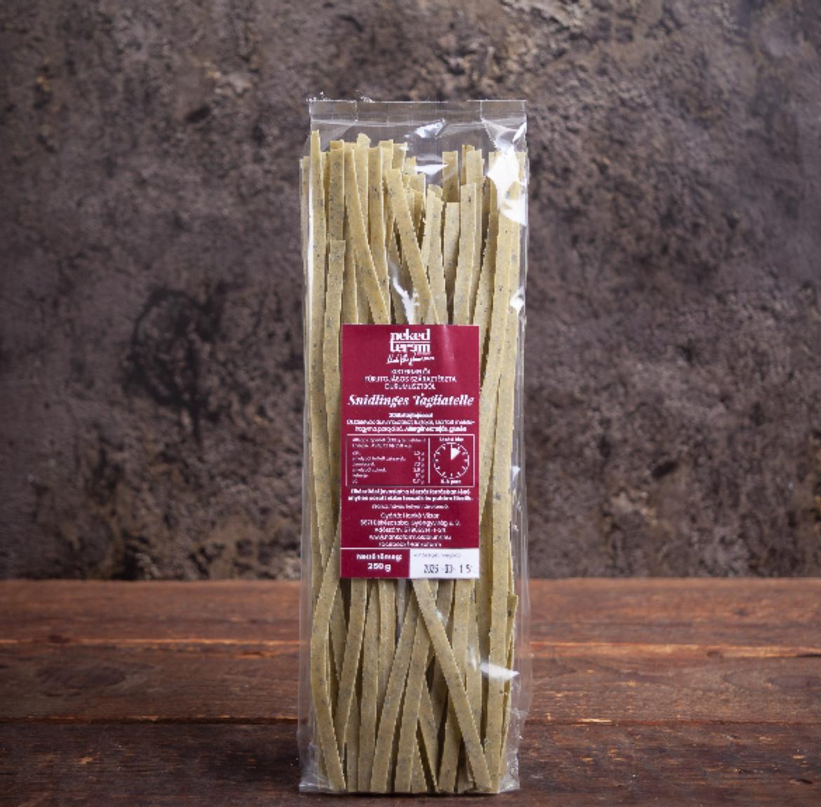 Fürjtojásos snidlinges tagliatelle