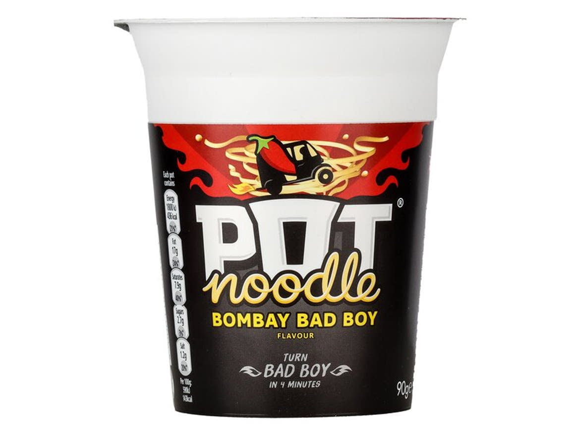 Pot Noodle Bombay Bad Boy Extra csípős curry ízesítésű instant tészta
