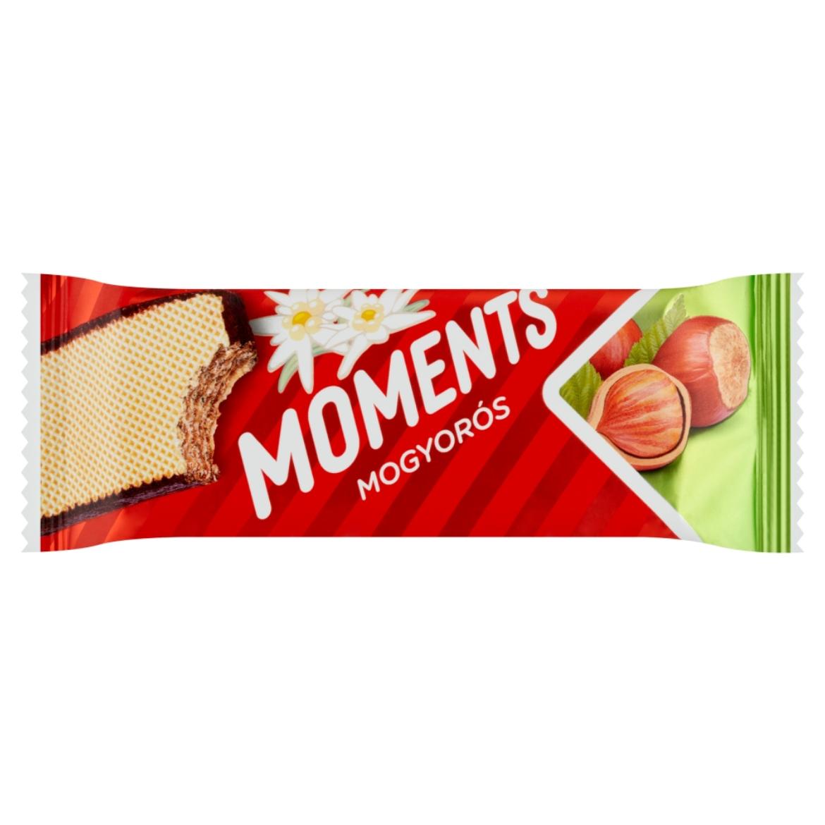 Moments kakaós bevonómasszába mártott, mogyorós krémmel töltött ostyaszelet
