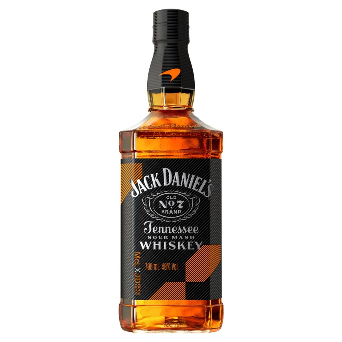 Jack Daniel's Tennessee whiskey 40%, díszdobozban, + 50 ft betétdíj, 0,7 L