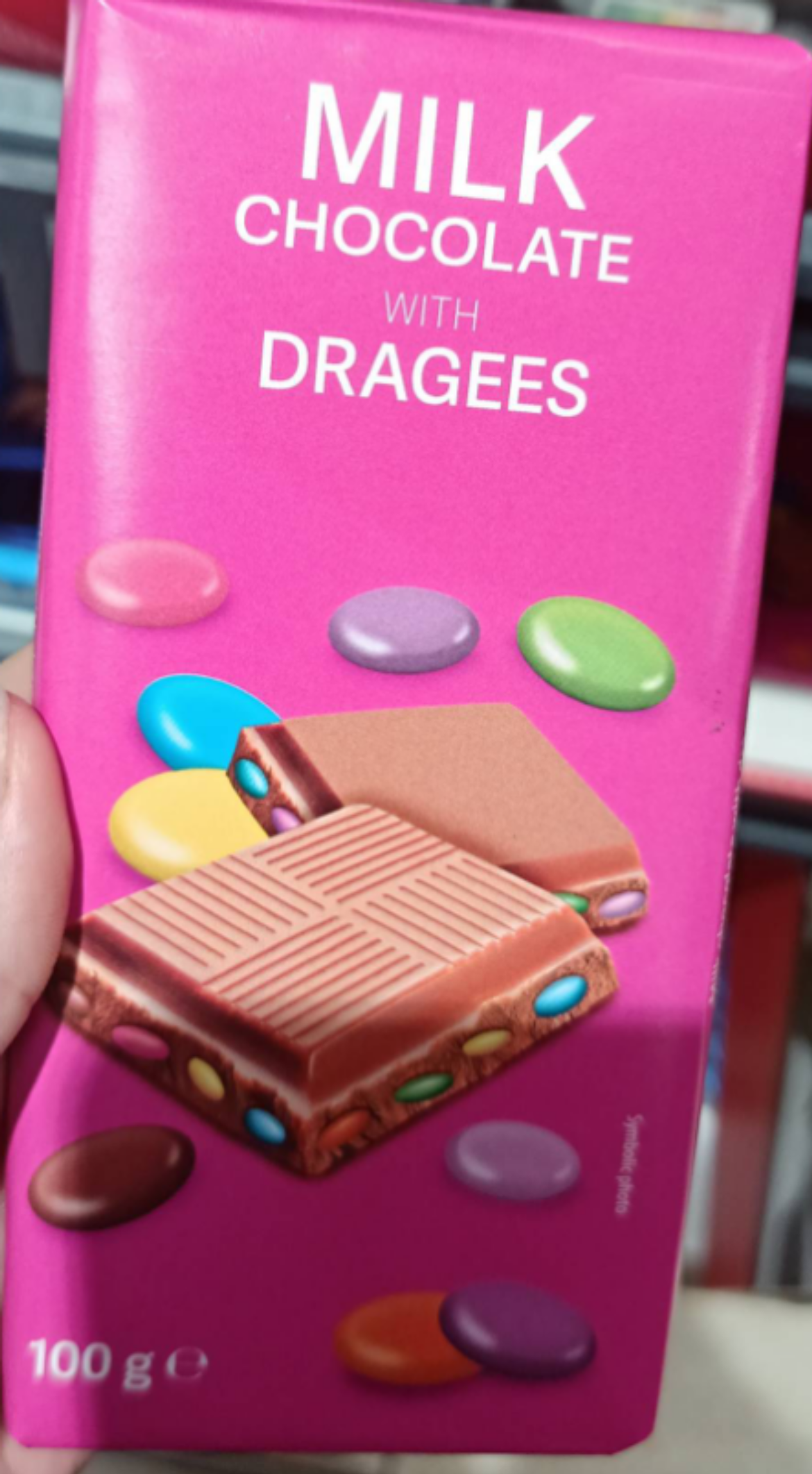 Tejcsokoládé színes drazséval
