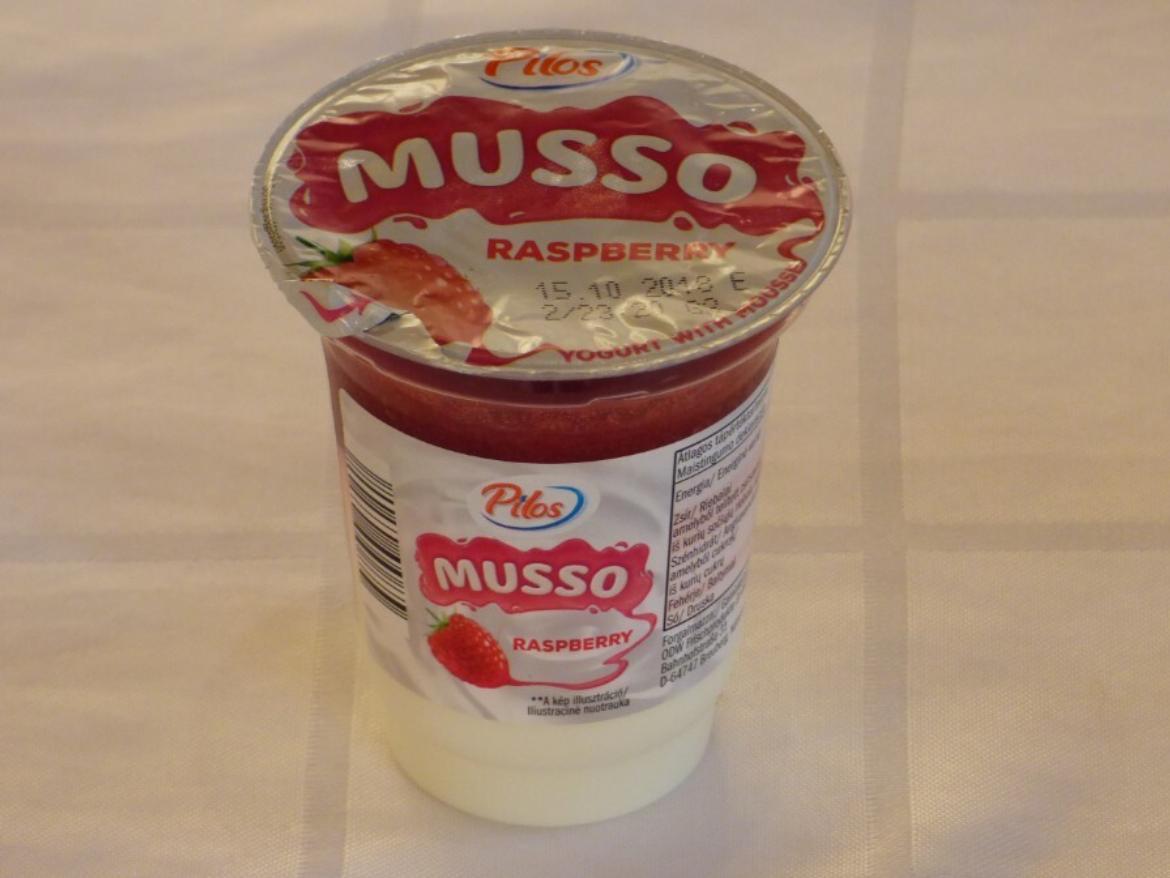 Pilos Musso tejes desszert habosított gyümölcskészítménnyel málna, 150 g