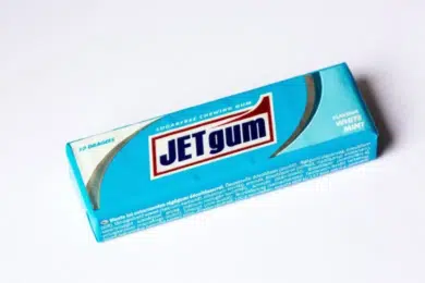 JETgum Rágógumi drazsé, cukormentes görögdinnye-feketeszeder ízű rágógumi folyékony töltelékkel 45 db