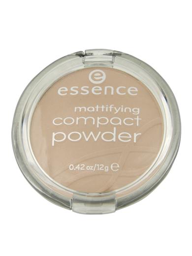 Essence Mattifying Compact púder /04