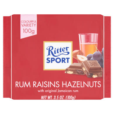 Ritter Sport tejcsokoládé rummal, mazsolával és mogyoróval