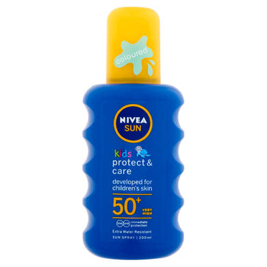 NIVEA SUN Protect & Care hidratáló gyermek napozó spray FF50+