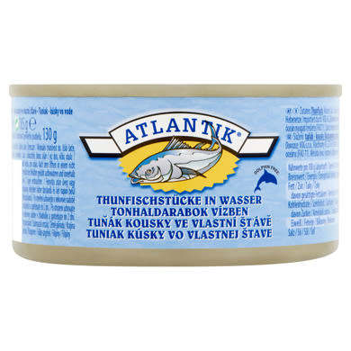 Atlantik tonhaldarabok vízben