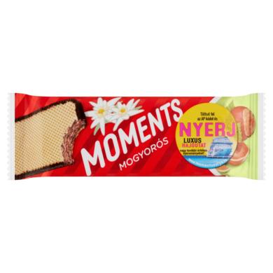 Moments kakaós bevonómasszába mártott, mogyorós krémmel töltött ostyaszelet