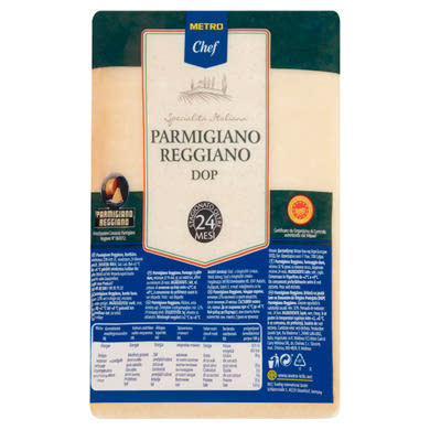 Metro Chef Parmigiano Reggiano félzsíros, extra kemény sajt