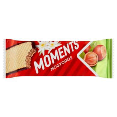 Moments kakaós bevonómasszába mártott, mogyorós krémmel töltött ostyaszelet