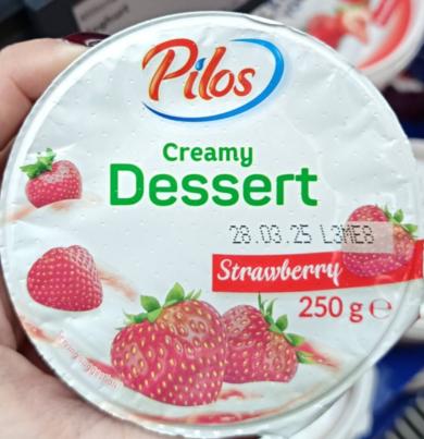 Pilos Réteges krémdesszert epres