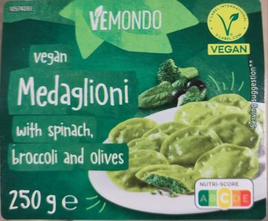 Vemondo Medaglioni spenóttal, brokkolival és fekete olivabogyóval töltött friss tészta, 250 g
